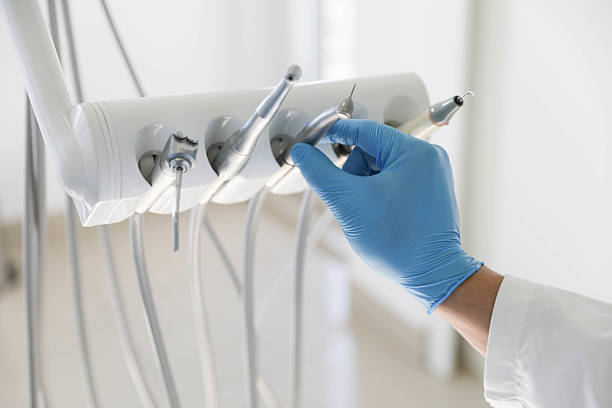 Professional Emergency Dentist technician working in Sugar Grove, IL